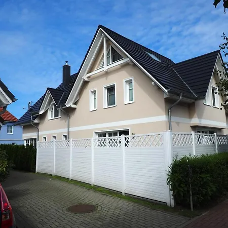 Lilienthal, Exclusive Doppelhaushaelfte Fuer 6 Personen In Holiday home *